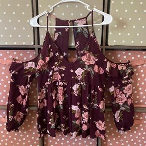 American Eagle cold shoulder Flowy floral blouse